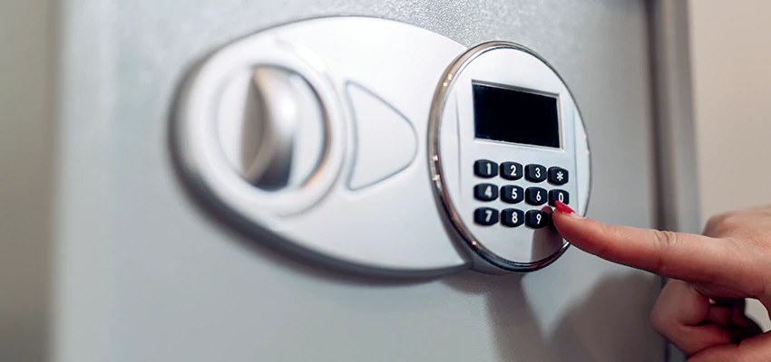 Jewelry Safe Cracking in Oakdale, California